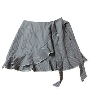 Vestidos Pinstripe Ruffle Wrap Mini Skirt - Size Small - Black & White